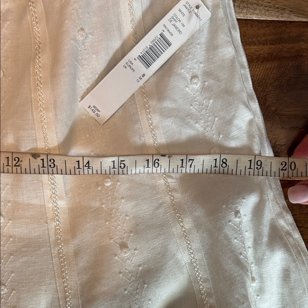 ANTONIO MELANI Cream Skirt
#0023 - Picture 9 of 10